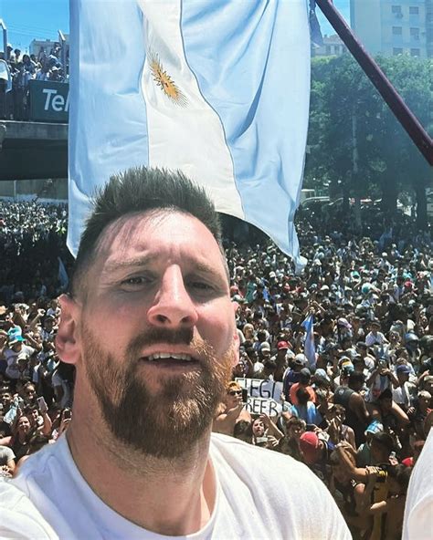 la verga de messi|Messi revolucionó las redes: subió una foto y el tamaño de su。